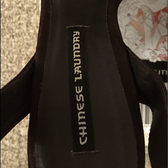 Chinese laundry tassel wedge sandals - Picture 8 of 10
